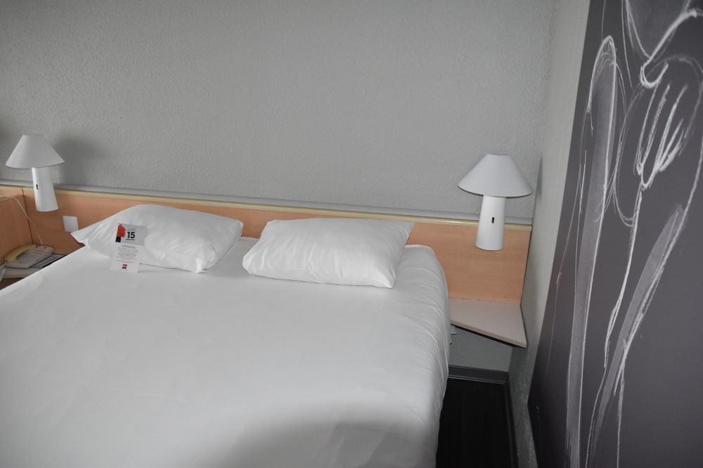 Ibis Rochefort Exterior photo